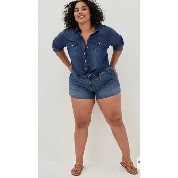 TORRID 3.5” STRETCH HIGH-RISE SHORT SZ 20 - Picture 2 of 6